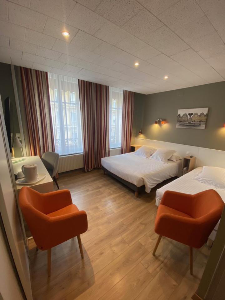 Hotel Le Pelican Charleville-Mezieres Exterior photo