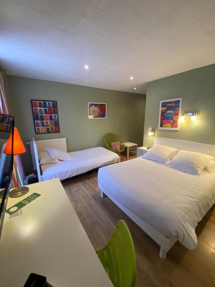 Hotel Le Pelican Charleville-Mezieres Exterior photo
